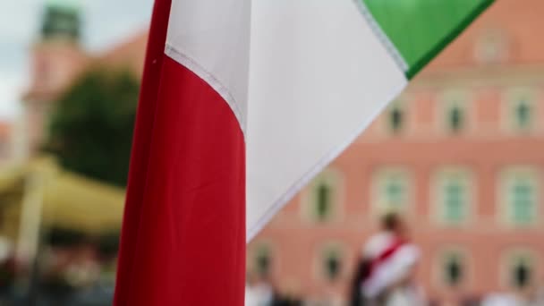 Italská Vlajka Zavřít Pohled Ulici — Stock video