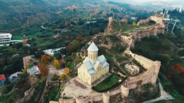 Tiflis 'in başkenti Gürcistan' daki Antik Kale Nakrikala, Yüksek Uçağı Görünümü