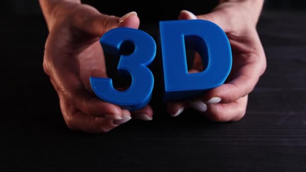 Letras Tridimensionales Azules Impresas Con Impresora Concepto Impresión — Vídeos de Stock