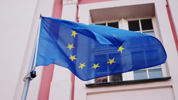 Flaga Machająca Symbolizuje Zjednoczoną Europę — Wideo stockowe