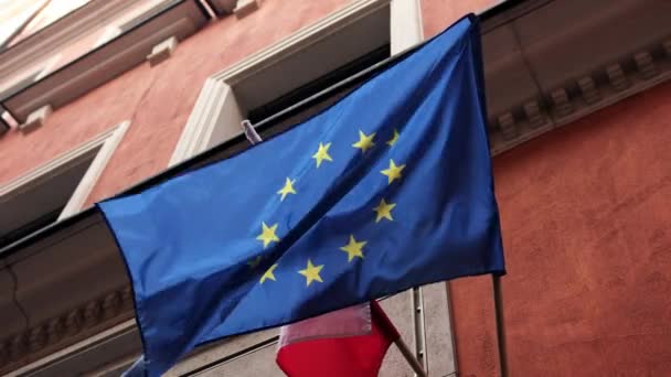 Główny Symbol Eus Flaga Unii Europejskiej Machanie Mieście — Wideo stockowe