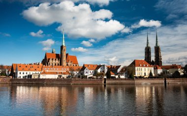 Wroclaw 'daki Katedral Adası' nın ana cazibesinin çarpıcı görüntüsü