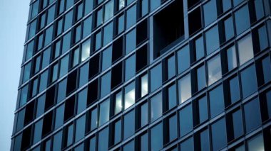 Modern Cam Yüksek Katlı Kule Cephesi, Cam Duvarlı Soyut İş Mimarisi