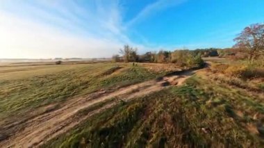 Sinema Fpv İHA 'sı Yaz Çayırında Yükseliyor