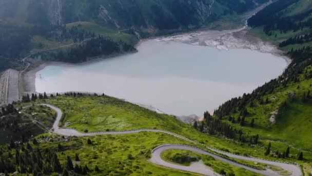 Top Uitzicht Big Almaty Lake Zomer Het Water Van Het — Stockvideo