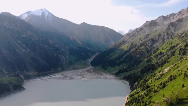 Bovenaanzicht Rivierdelta Die Zomer Uitmondt Het Big Almaty Lake Het — Stockvideo