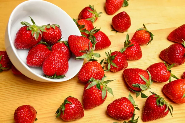 Strawberries Coming Out White Bowl Wooden Table — Stock Photo, Image