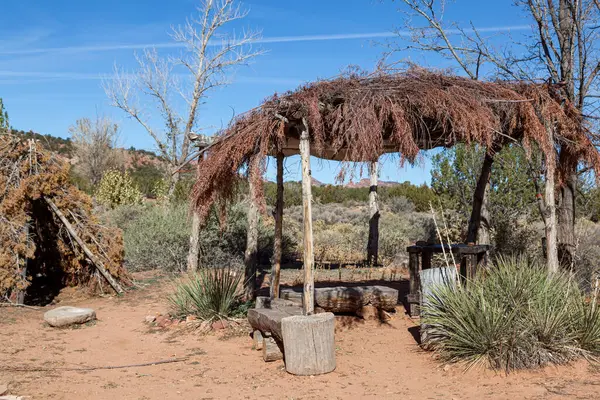 Paiute Lakóhely Bemutatása Amerikai Délnyugaton Pipe Springs Nemzeti Emlékműnél Arizonában Jogdíjmentes Stock Képek