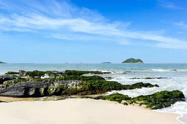 Green Rock Samila Beach South Thailand White Sand — Stock Photo, Image