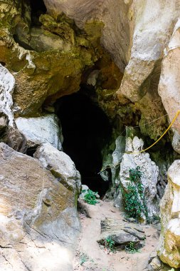 Wat Tham Phraphut Budist tapınağı Nong Bua bölgesi Trang Tayland