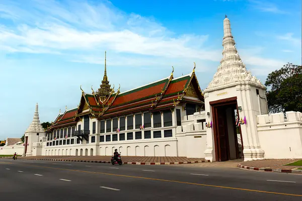 Grand Palais Avec Ciel Bleu Bangkok Thaïlande Été — Photo