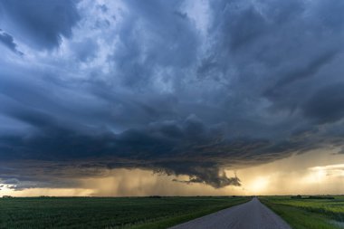 Prairie Yaz Fırtınaları Saskatchewan Kanada Kaygı verici