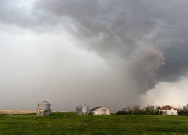 Prairie Yaz Fırtınaları Saskatchewan Kanada Kaygı verici