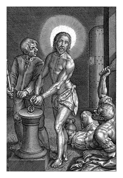 Kristus Přivázaný Provazy Sloupu Zbičován Dvěma Vojáky Halo Jeho Hlavou — Stock fotografie