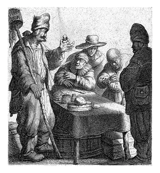 一个街头小贩站在桌子后面卖鼠毒 在他面前有四个旁观者 一个人手里拿着钞票 — 图库照片