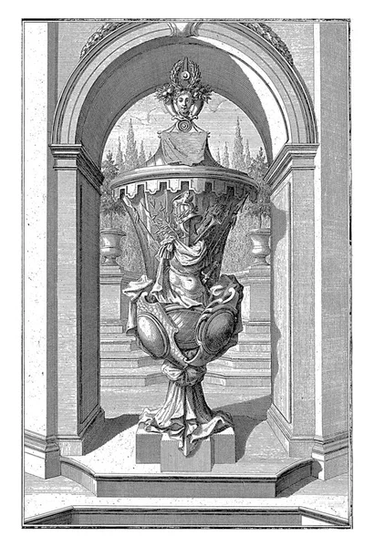 Tuinvaas Met Wapentrofee Afkorting Van Tekst Senatus Populusque Romanus — Stockfoto