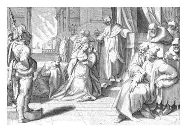 Esther, Kral Ahasuerus 'un önünde diz çöküyor. Yaşlı bir kadın onu destekliyor. Kral sevgisini göstermek için asasını onun kafasına indirir..