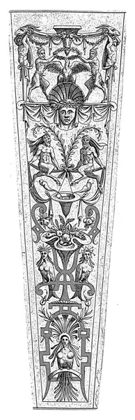 3つのサイレン コーネリス 1516年 1556年の後一番下には3つのサイレンがあります 上部にはワシの上に月桂樹のリースを保持する2つのサテュロスがあります 三枚のうち二枚の一枚 — ストック写真