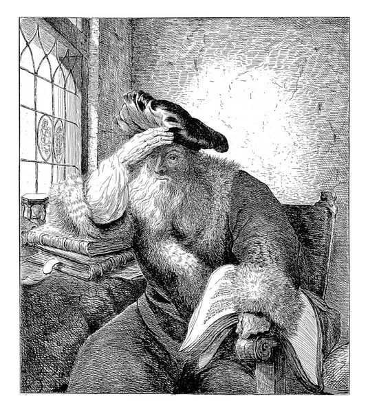 大きなベレー帽と毛皮で覆われたマントを着た老人が窓のそばの椅子に腰を下ろしている 彼の腕は机の上の本の山の上にある — ストック写真