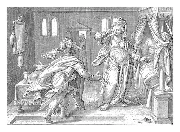 ルクレティアは寝室のベッドの隣に立っている 彼女はタルキニウスの息子シクストゥスにレイプされている 彼女は恥じて自分の目を出す — ストック写真