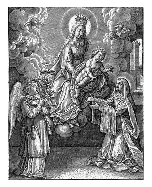 올리베 제물로 바치는 습관을 프란세스카 로마나는 속에서 왕관을 마리아의 예수의 — 스톡 사진