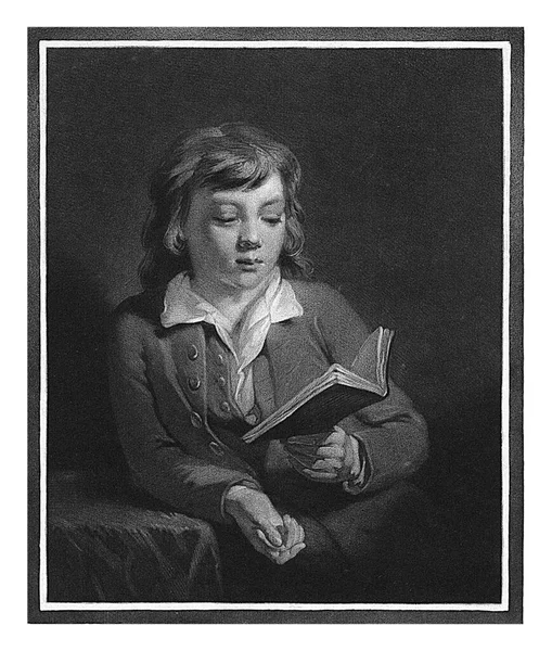 Een Jongen Leest Een Boek Terwijl Hij Zijn Rechterarm Een — Stockfoto