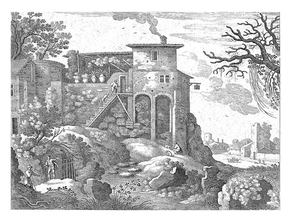 イタリアの風景の中には 標識のある旅館と 男と犬が登る階段があります 左前景の二人の男 — ストック写真