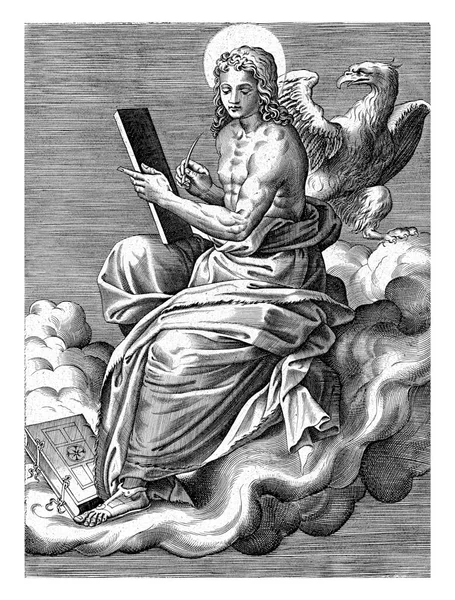 福音传道者约翰坐在云彩上 背对着他的属性 他是四大天灾生物之一 四号系列的印刷品 — 图库照片
