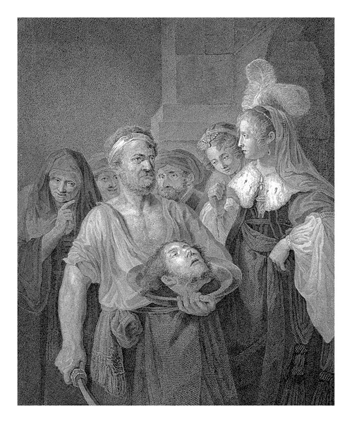 施洗约翰的刽子手把那流血的头放在盘子里 带到希律的继女撒罗米那里 — 图库照片
