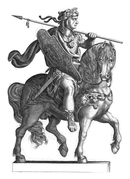 克劳迪斯皇帝骑马 头戴长矛 头戴盾牌 — 图库照片