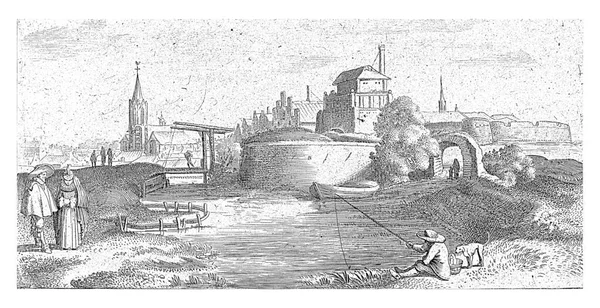 要塞化された町ヤン ファン ベルデ Jan Van Velde 1631年 のアングラー門と橋のある要塞化された町の近くのウォーターフロントに犬を連れた釣り人 フロントは会話中のカップルを残しました — ストック写真