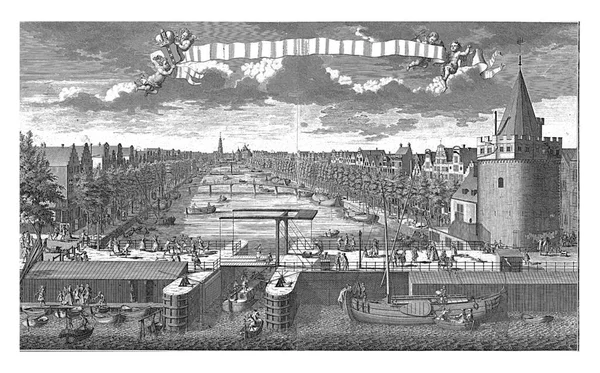阿姆斯特丹圣安东尼斯瓦格等地的范登艾坎特景观 分成两片并排的 空中有四个天才 手里拿着阿姆斯特丹的纹章和刻有题词的班卓琴 — 图库照片