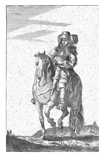 Cepheden Görülen Bir Atlı Yanında Bir Şapka Kılıç Taşıyor — Stok fotoğraf