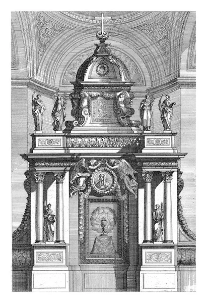 ジャン ルポートルの後 1650年から1678年までの間 シャリーとホストのフランツ アーティンガーと共に幕屋を開きました 二人の天使はメアリーの肖像画の上に月桂樹の花輪を保持します — ストック写真
