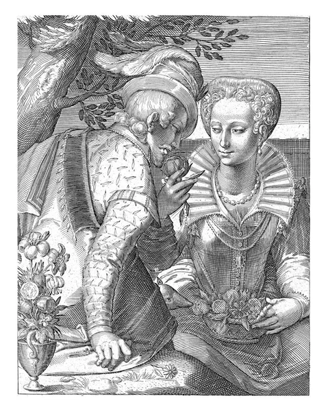 一个女人让一个男人闻她从膝盖上的花束中摘下的玫瑰 一系列五幅具有感官表征的印刷品 — 图库照片