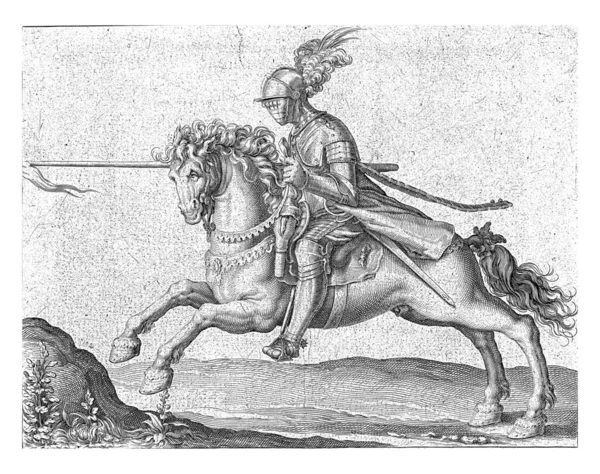 Ein Gepanzerter Mann Pferd Speerreiter Reitet Mit Ausgestreckter Lanze Nach — Stockfoto