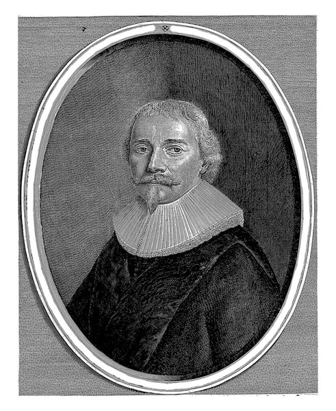 49岁的Arnoldus Vinnius的肖像 莱顿法学院教授 胸片呈椭圆形 座右铭为 Virtutis Laus Omnis — 图库照片
