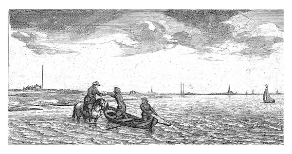 水の中を馬に乗っている郵便配達人は ボートに乗って2人の男性からメールを受け取ります — ストック写真