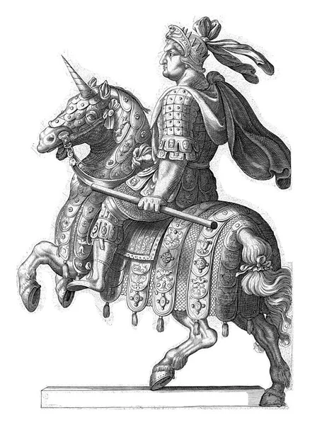 维多利乌斯皇帝骑着马 从后面看去 他的指挥人员和马正对着直角 — 图库照片