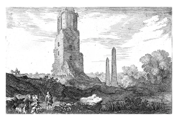 Obok Torre Delle Militia Znajdują Się Dwa Obeliski Grupa Podróżników — Zdjęcie stockowe