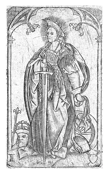 アレクサンドリアの聖カトリーヌは立っており 剣の上に右手を置き もう一方の手でベールを保持している 右側の地面に車輪がある — ストック写真