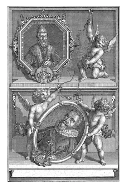 Два Портрета Йохана Кристиана Фрисса Канцлера Дании Помещены Пьедестал Тремя — стоковое фото
