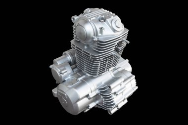 Motosiklet motoru siyah arka planda izole edildi. Motorsiklet, kar aracı ya da ATV için hava soğutmalı içten yanmalı motor. Gümüş motor yaklaş. İzole edilmiş motor