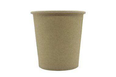 Yan görünüm sarı boş tek kullanımlık kağıt bardaklar beyaz üzerine izole edilmiş..