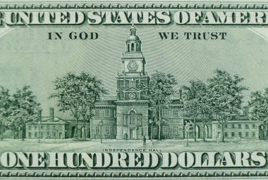 Macro 100 dolarlık banknotların resmini çekti. Finansal başarı kavramı. 100 dolarlık banknotların geçmişi. Yüz dolar..