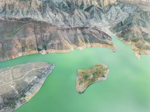 Vista Aérea Sobre Lago Montaña Drone Vista Embalse Agua Valle — Foto de Stock