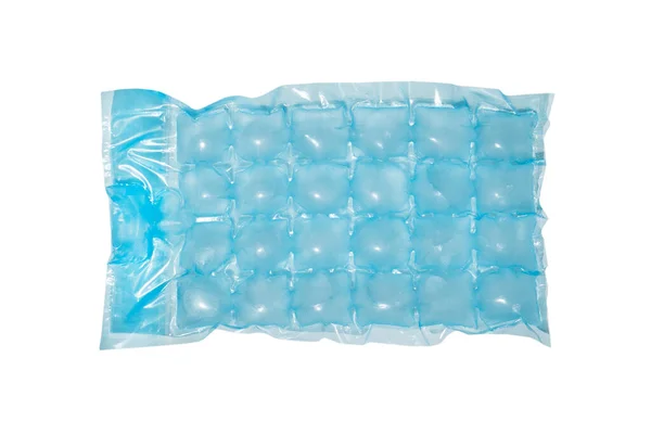Blaue Kunststoffverpackung Eisbeutel Für Hause Wasser Einfrieren Isoliert Auf Weißem — Stockfoto
