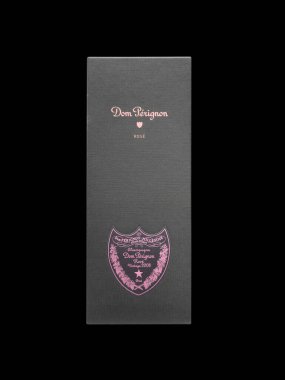 Erivan, Ermenistan, 21 Haziran 2023: Dom Perignon Şampanyası Vintage 2008