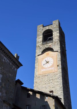 Yukarı İtalya 'nın Bergamo (Citta Alta) şehrinde Campanone o Torre Civica