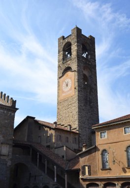 Yukarı İtalya 'nın Bergamo (Citta Alta) şehrinde Campanone o Torre Civica